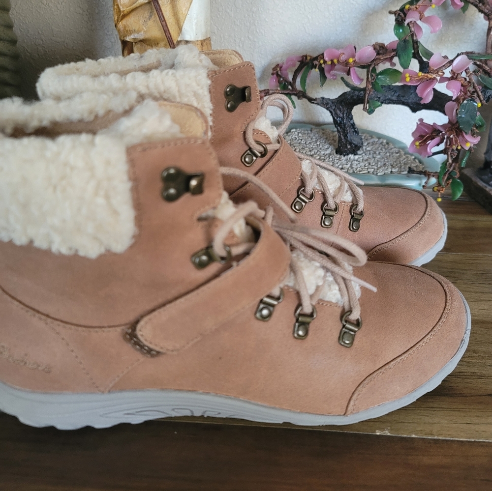 Pre-owned Skechers Dark natural relaxed fit winter boots women's size 9